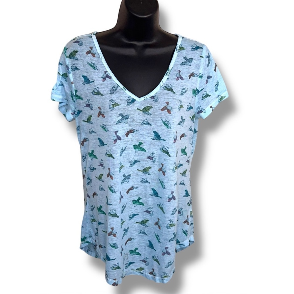 Medium Juniors Mudd Blue Colorful Bird Print Vneck Tee Tshirt Lightweight